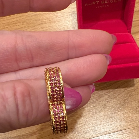 Kurt Geiger Gold Heart Ring - Picture 5 of 8